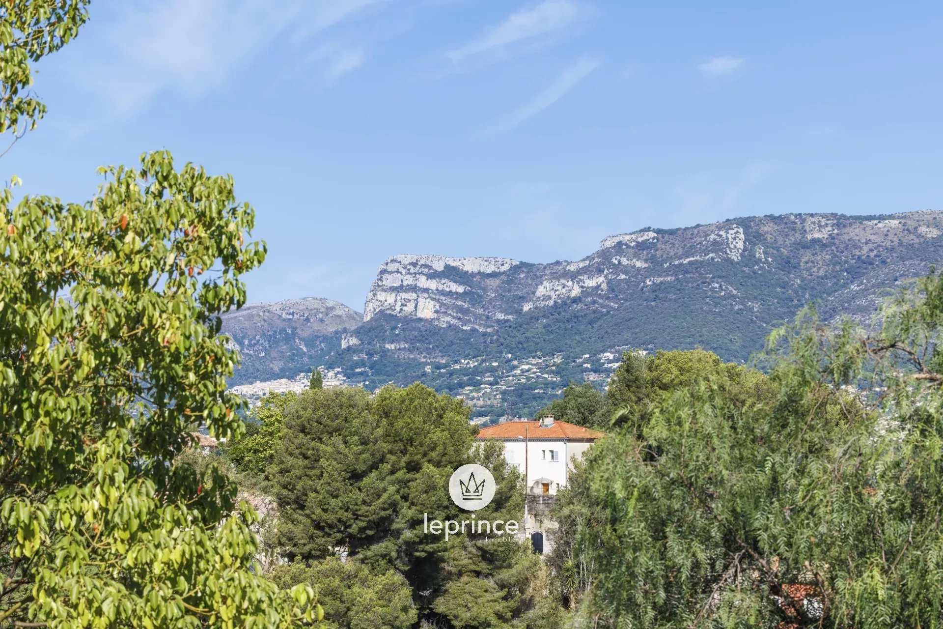 Huis in Saint-Roman, Provence-Alpes-Cote d'Azur 12026843