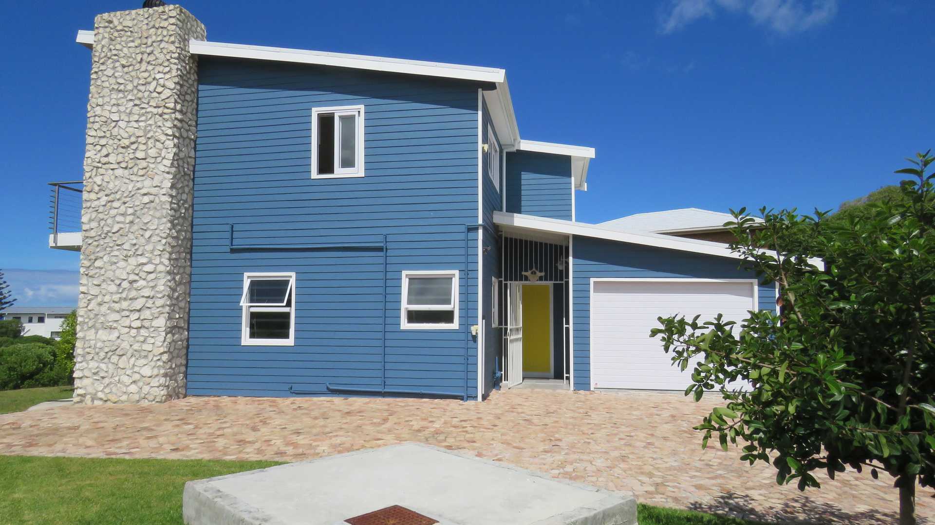 House in Pearly Beach, 14 Duine Street 12026942