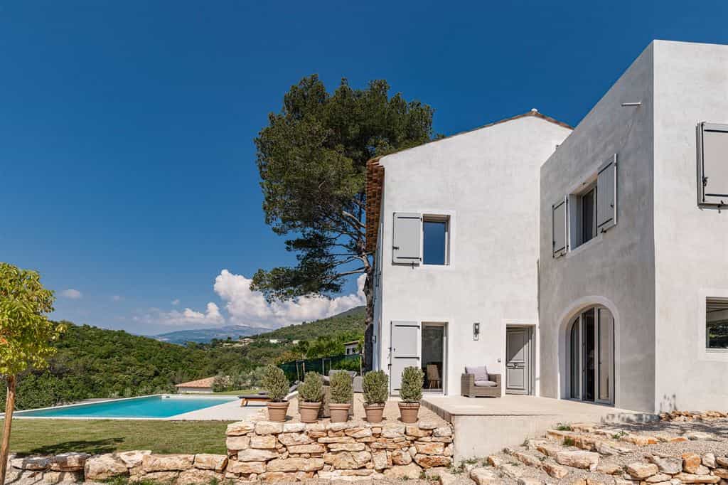 Rumah di Tourrettes-sur-Loup, Provence-Alpes-Cote d'Azur 12027992