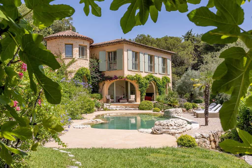 rumah dalam bagus, Provence-Alpes-Côte d'Azur 12028005