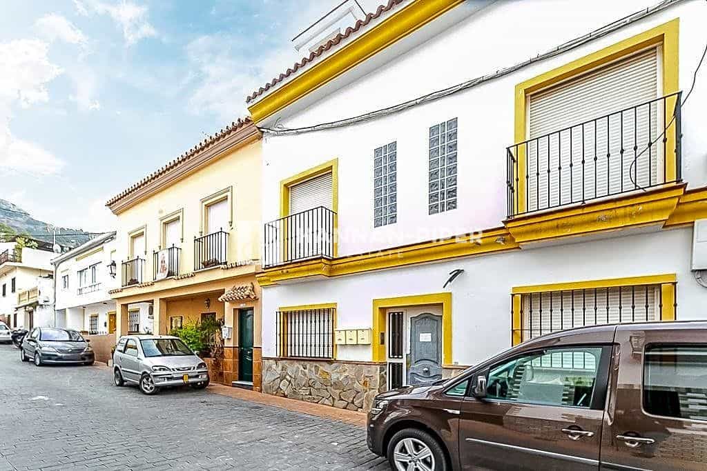 Квартира в Pizarra, Andalusia 12028034