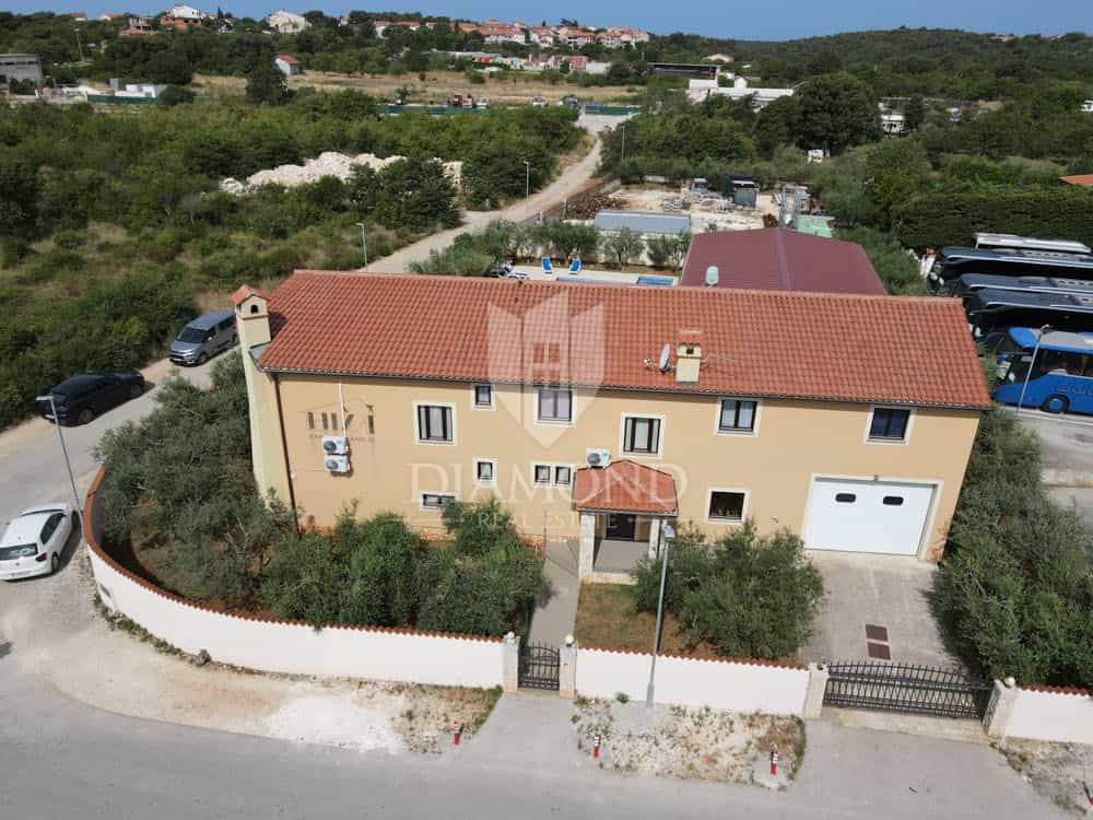 жилой дом в Banjole, Istria County 12028067
