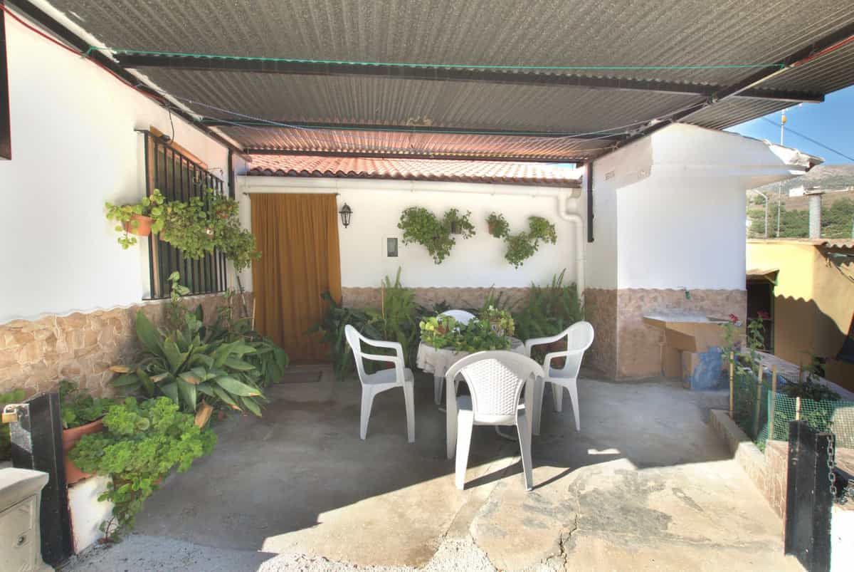 rumah dalam Canillas de Aceituno, Andalusia 12028246