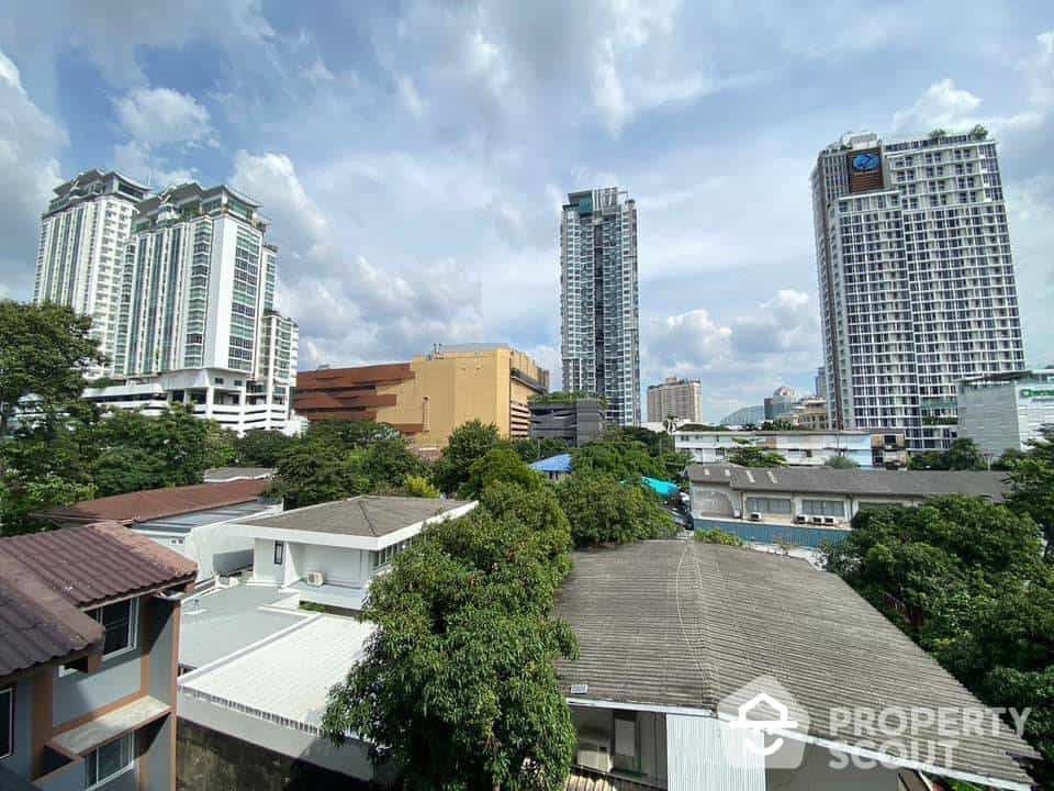 Condominium in , Krung Thep Maha Nakhon 12028343