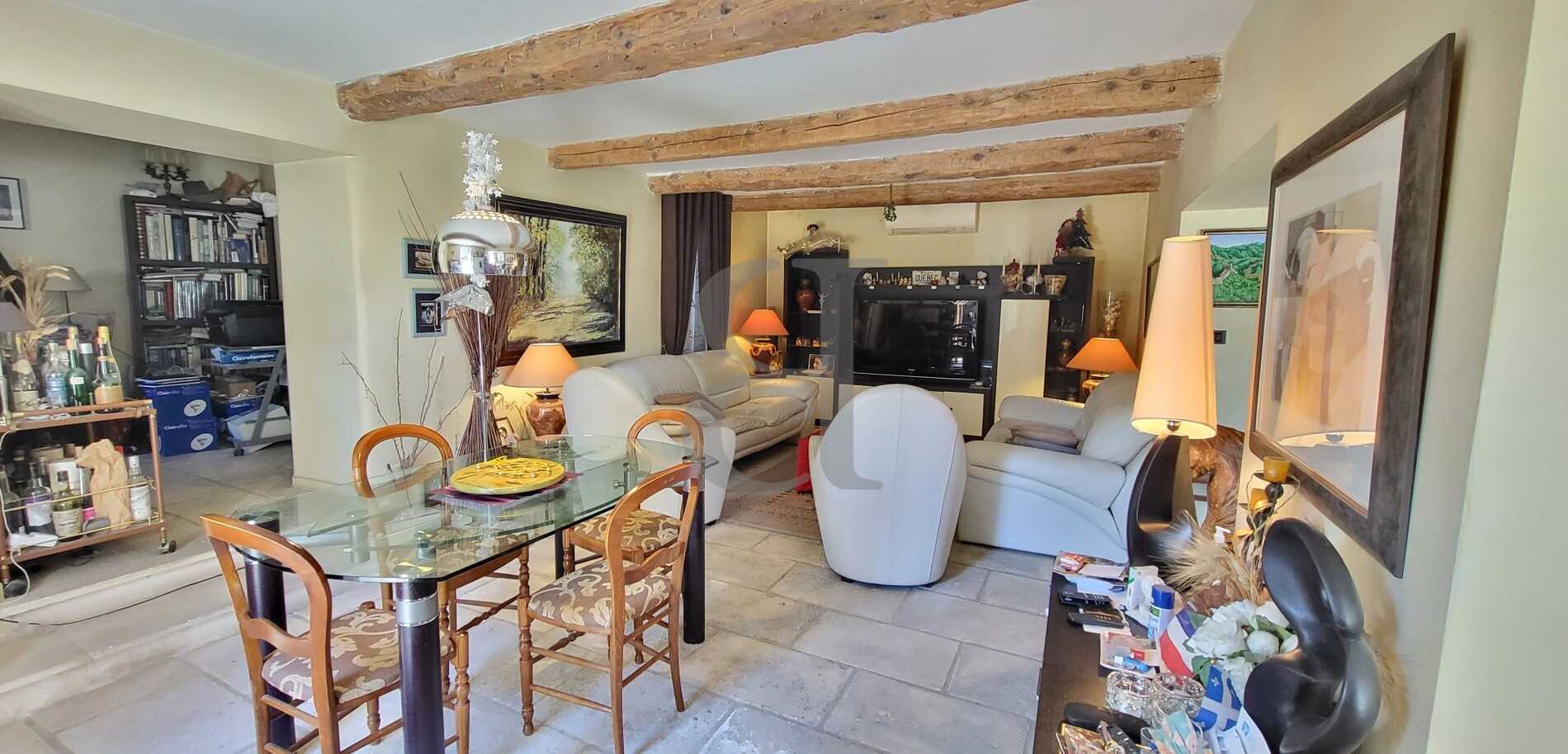casa no Bédarrides, Provence-Alpes-Côte d'Azur 12028746