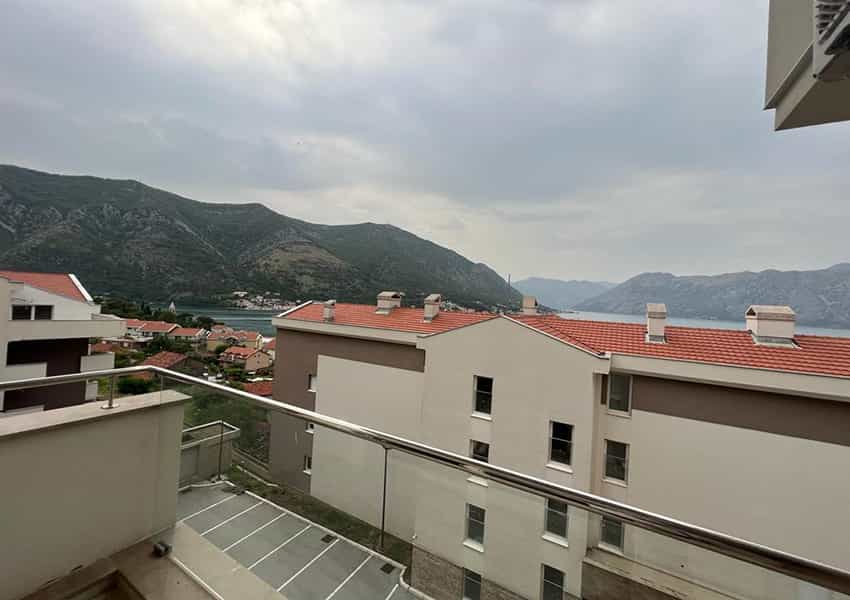 Condominium in Kotor, Kotor 12029011