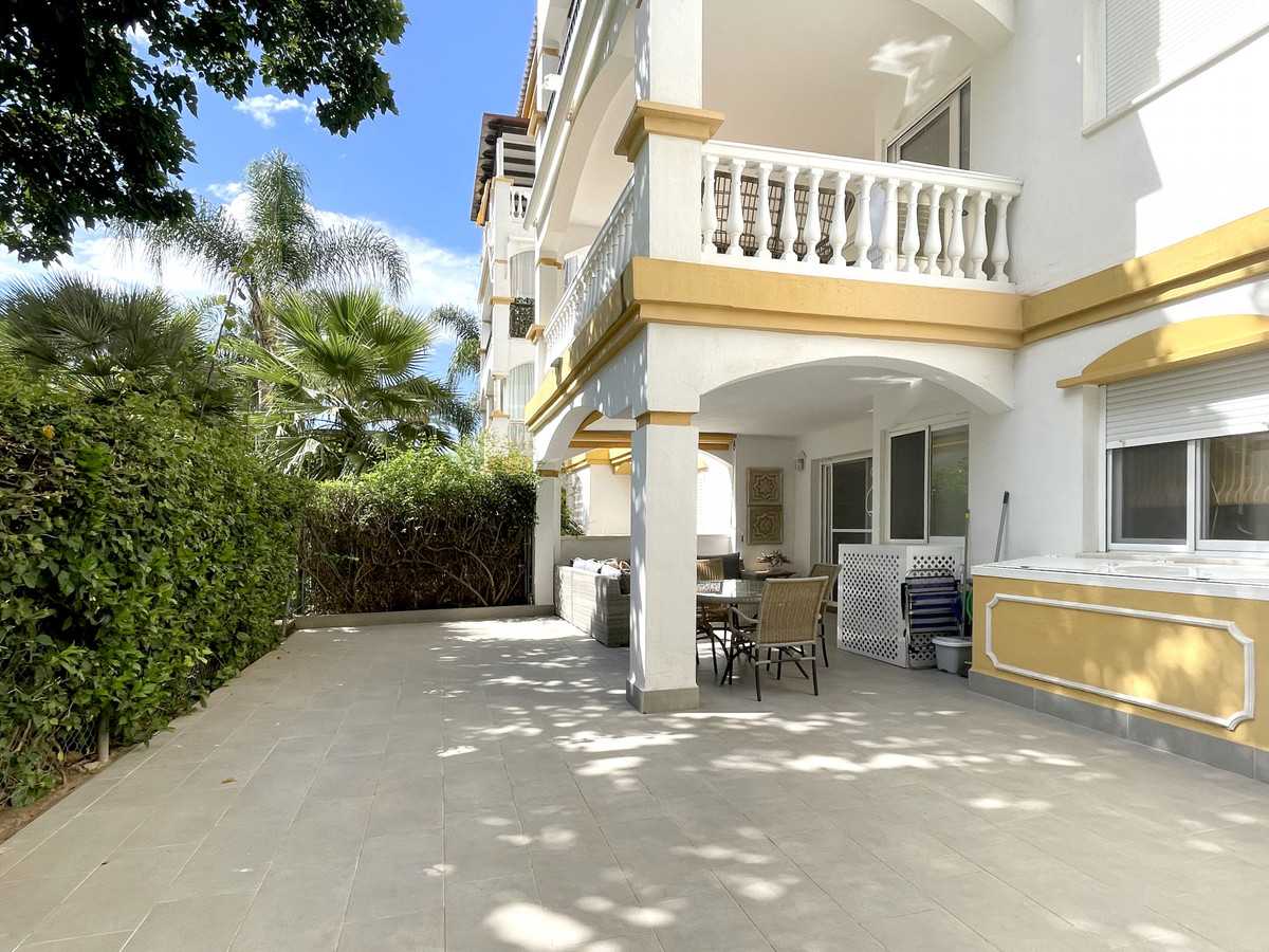 Condominium dans Marbella, Andalousie 12029190