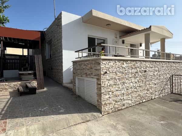 жилой дом в Kolossi, Limassol 12029599