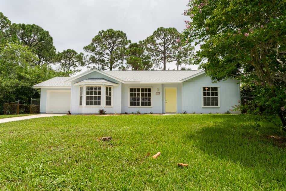 House in Florida Ridge, Florida 12030331