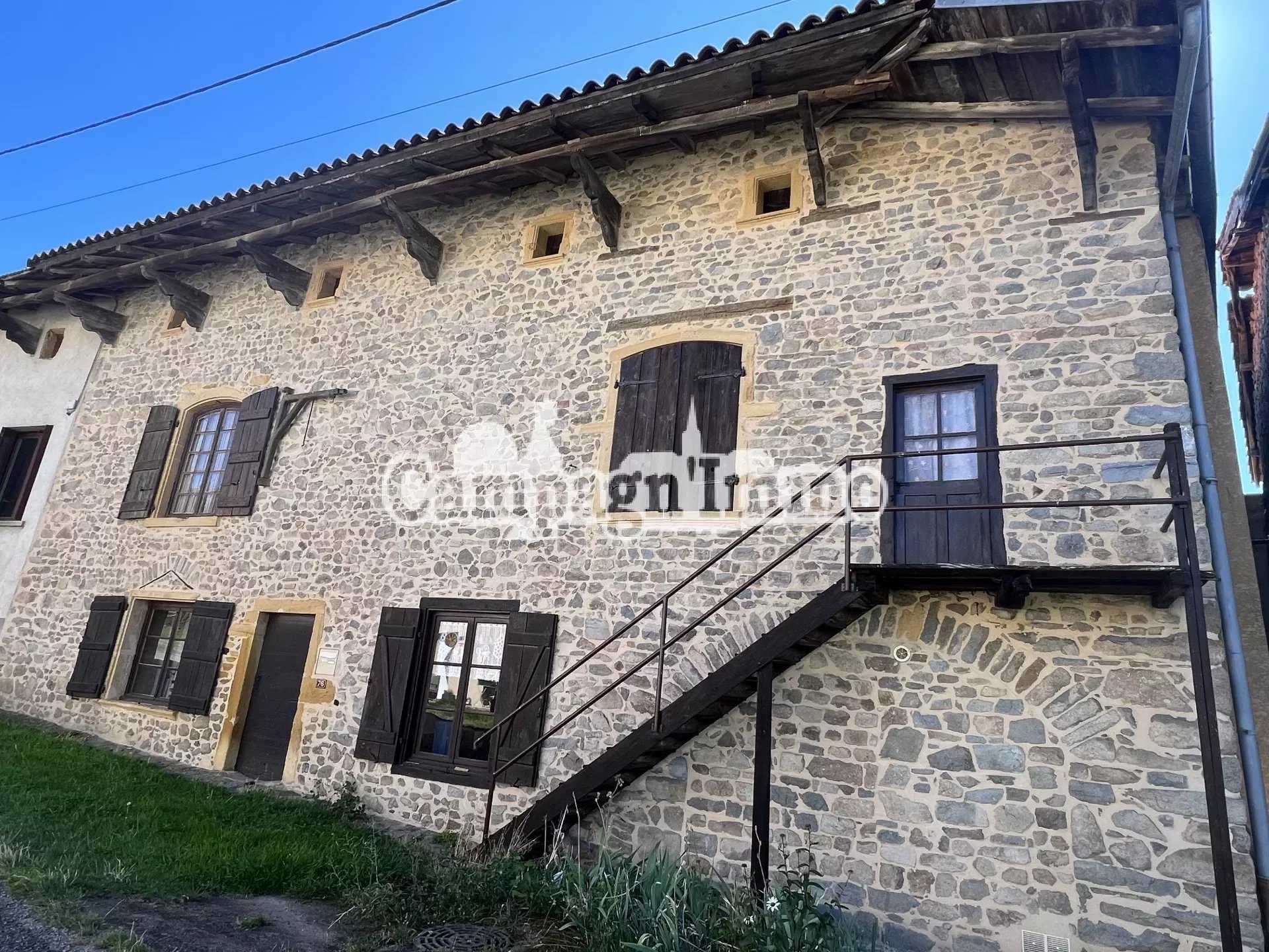 Dom w Machezala, Owernia-Rodan-Alpy 12030467