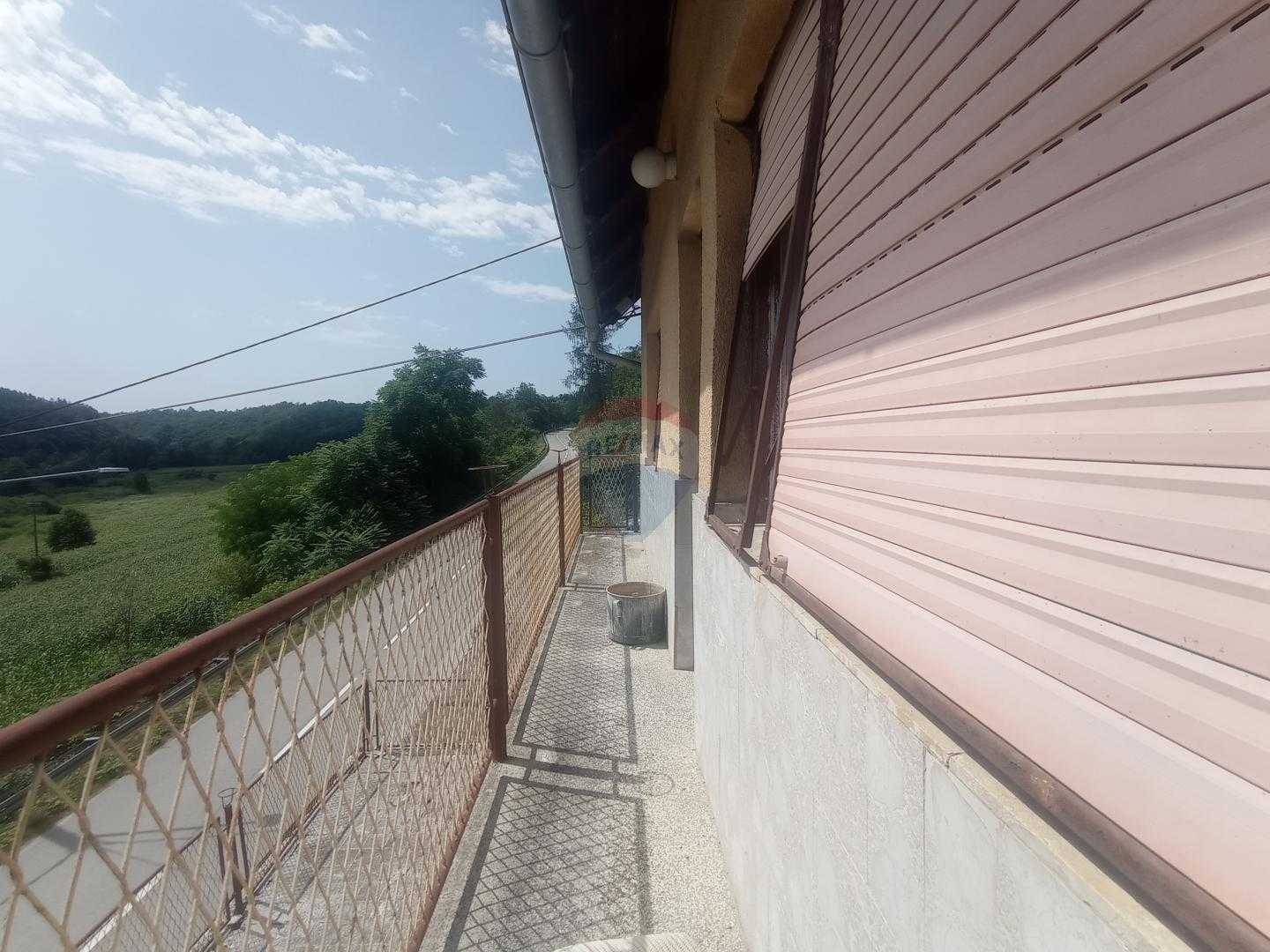 Dom w Skukani, Karlovačka županija 12030787