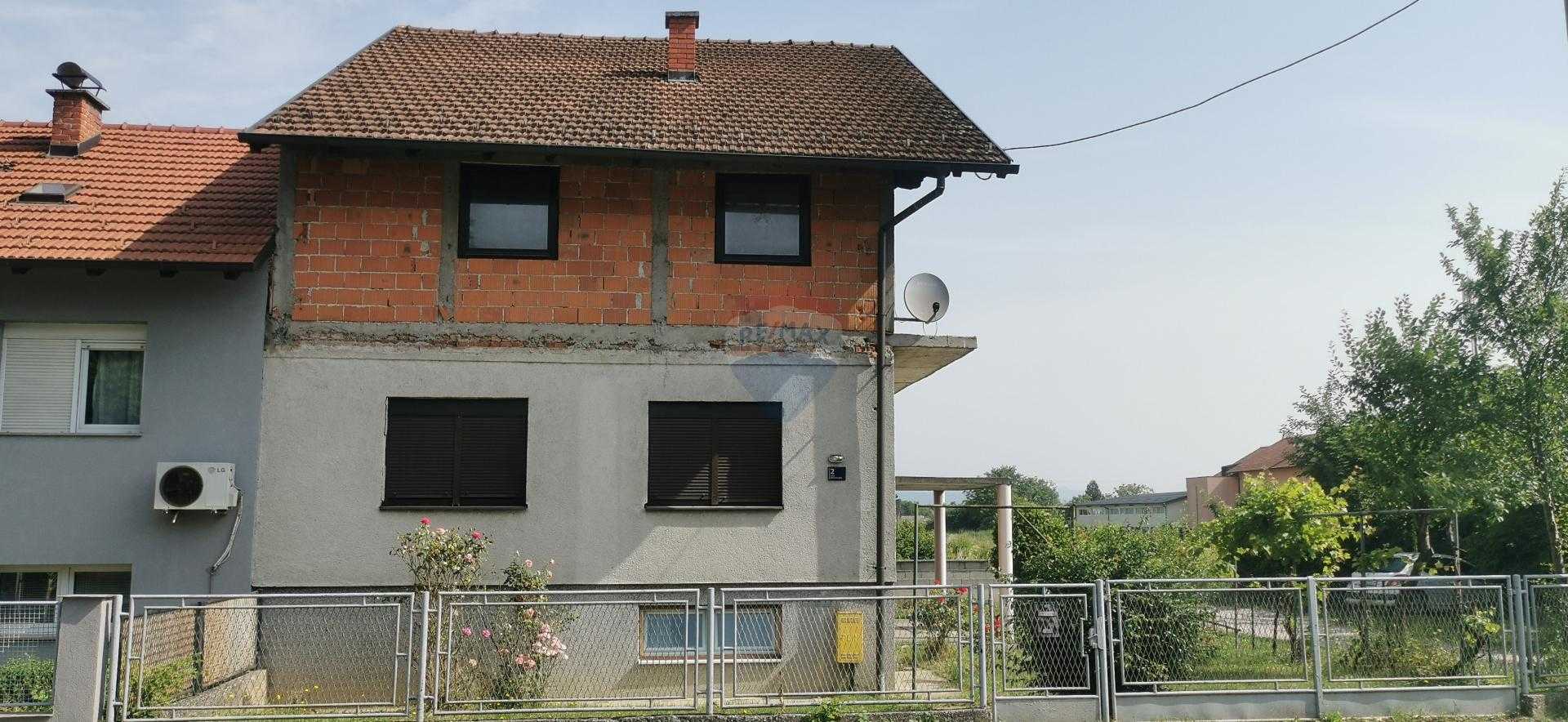 loger dans Zadvorsko, Zagreb, Grad 12030859
