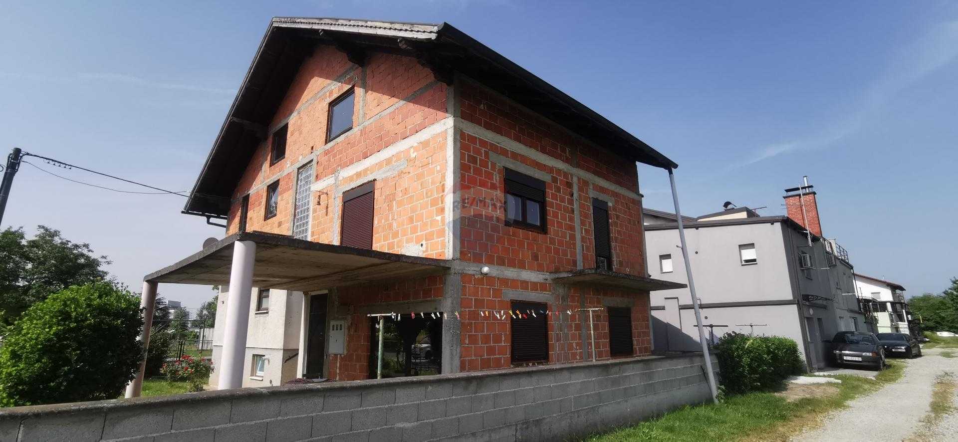 House in Zadvorsko, Zagreb, Grad 12030859
