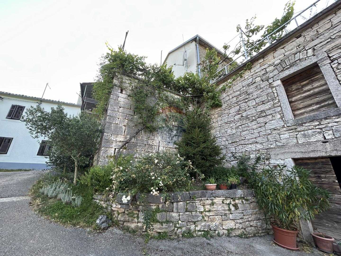 Hus i Pazin, Istarska Zupanija 12030874