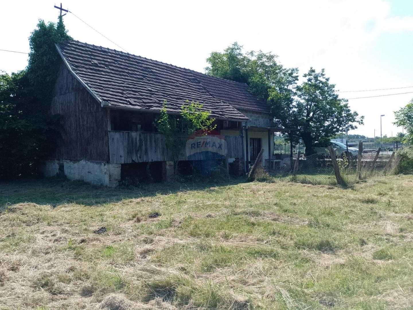 Γη σε Gornja Gračenica, Sisačko-moslavačka županija 12031033