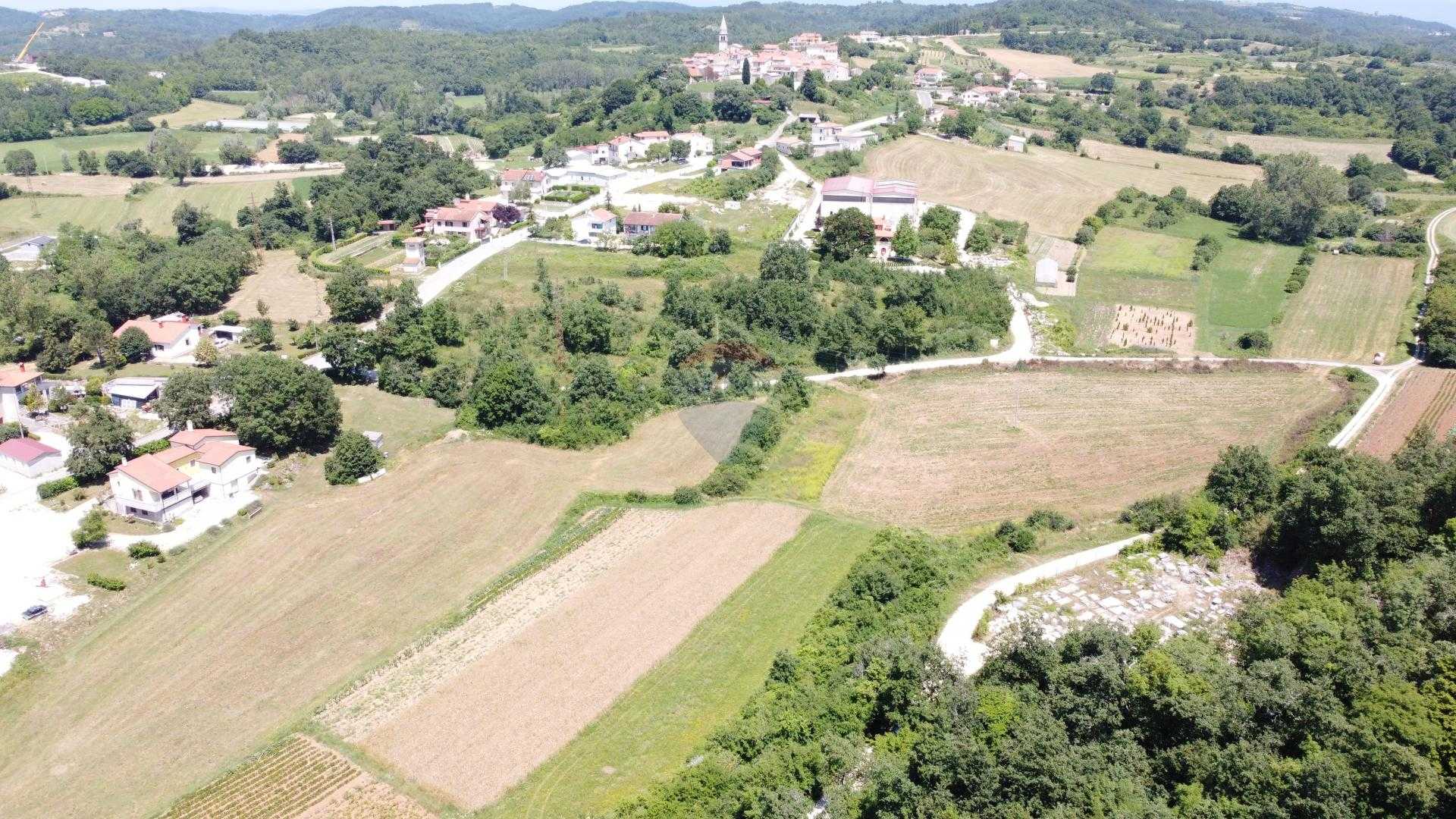 Land in Trviž, Istarska županija 12031041