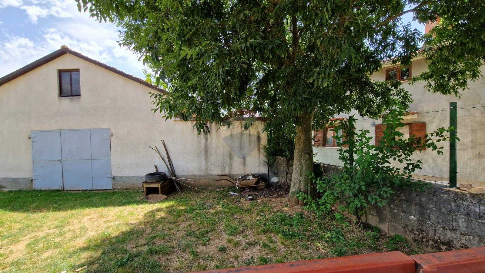 casa en Svetvincenat, Istarska Županija 12031062