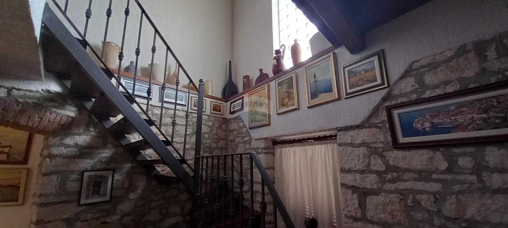 Будинок в Vodnjan, Istarska županija 12031147