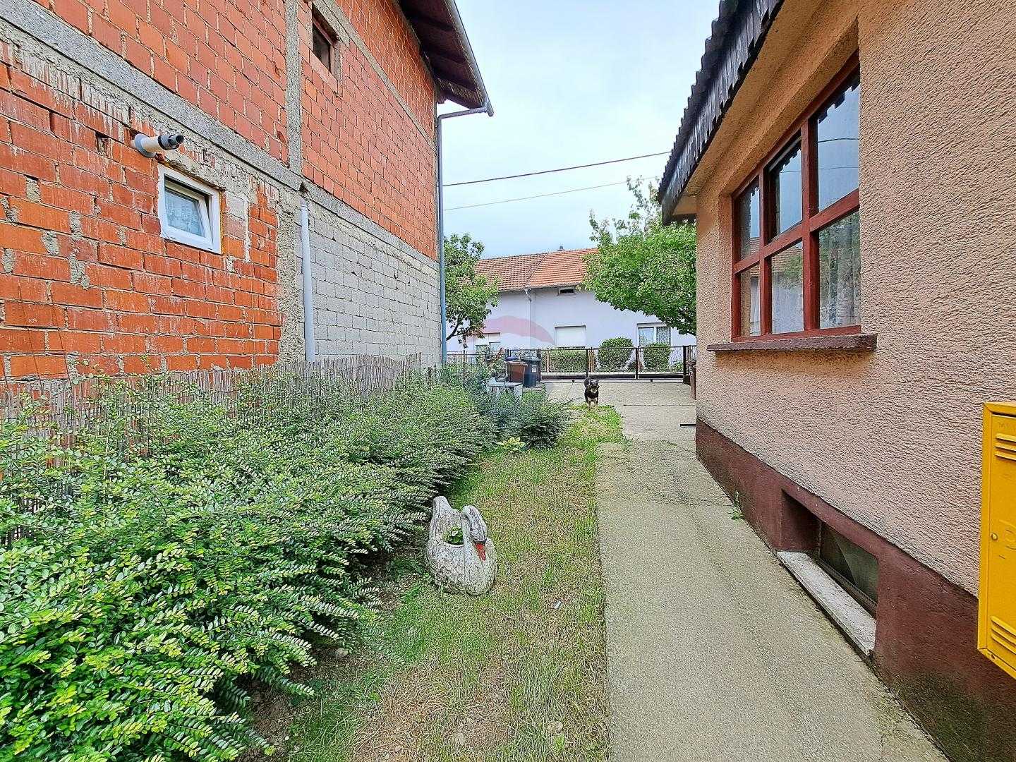 Huis in Zagreb,  12031190