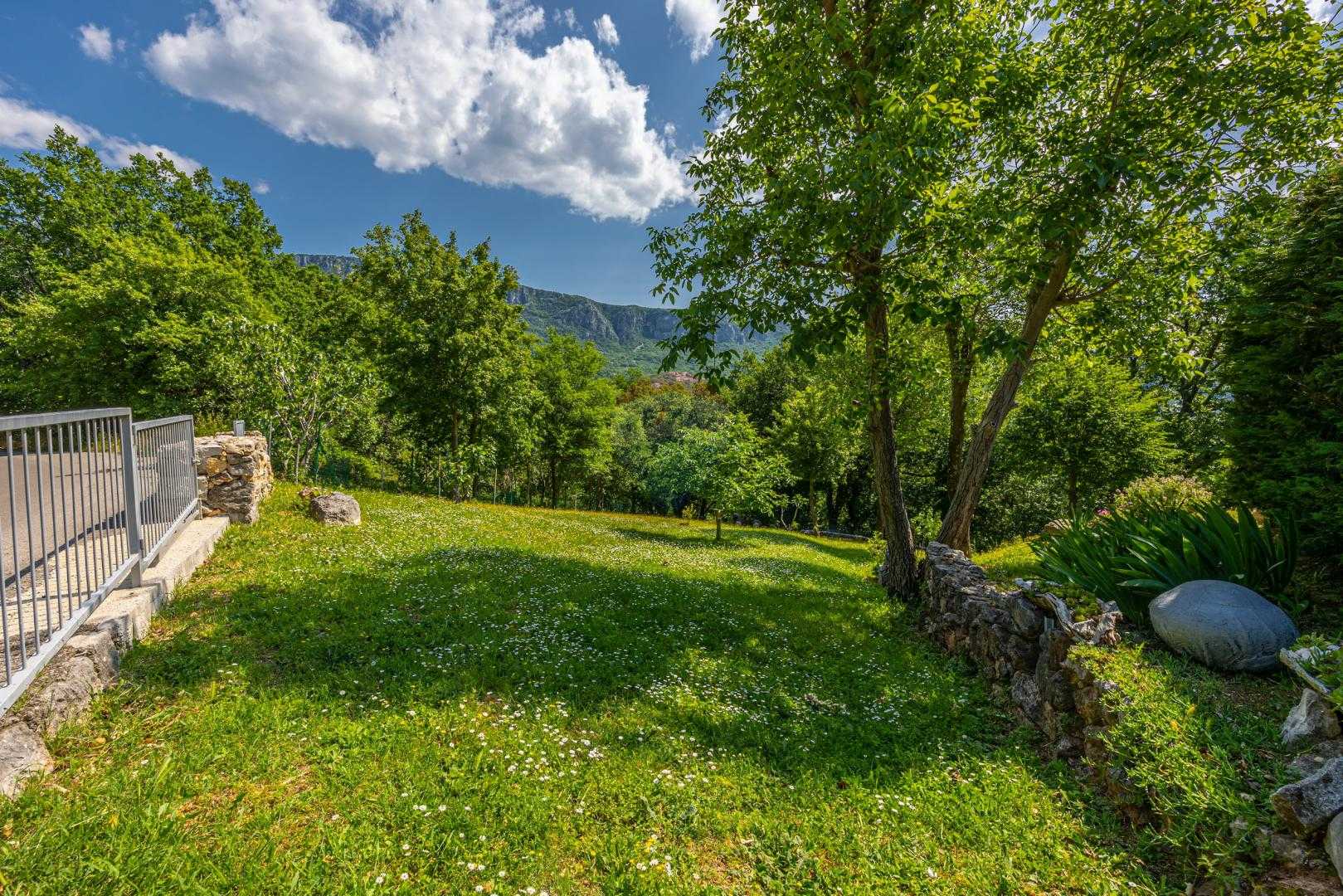 rumah dalam Bribir, Primorsko-goranska županija 12031271