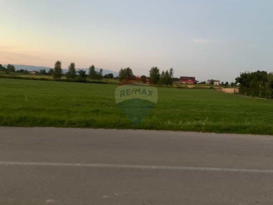 Tanah dalam Stupnicki Obrez, Zagrebacka Zupanija 12031413