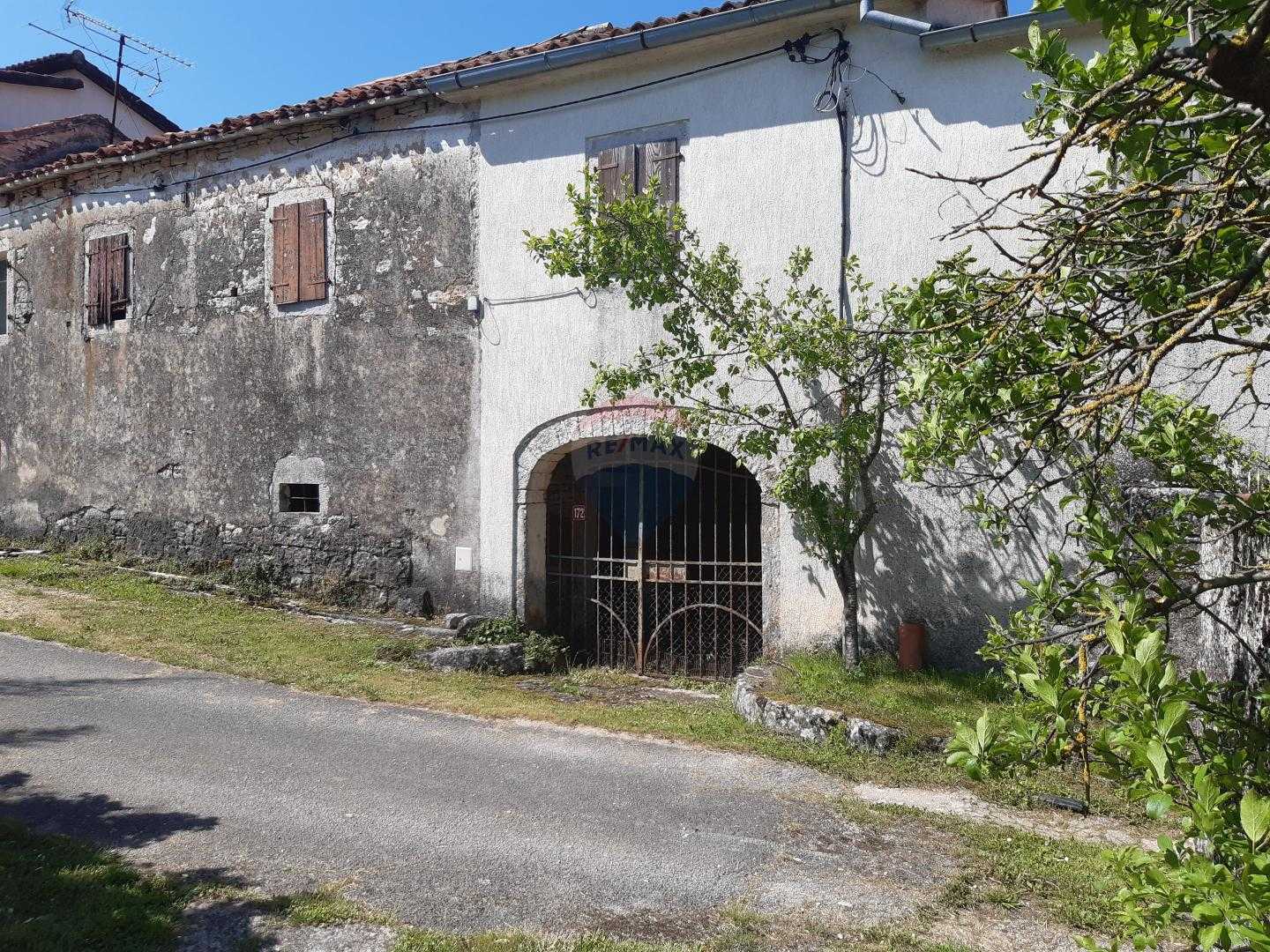 casa en Sveti Petar u Sumi, Istarska Županija 12031415