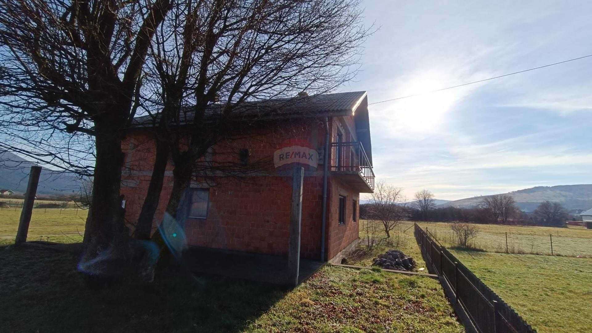 بيت في Otočac, Ličko-senjska županija 12031446