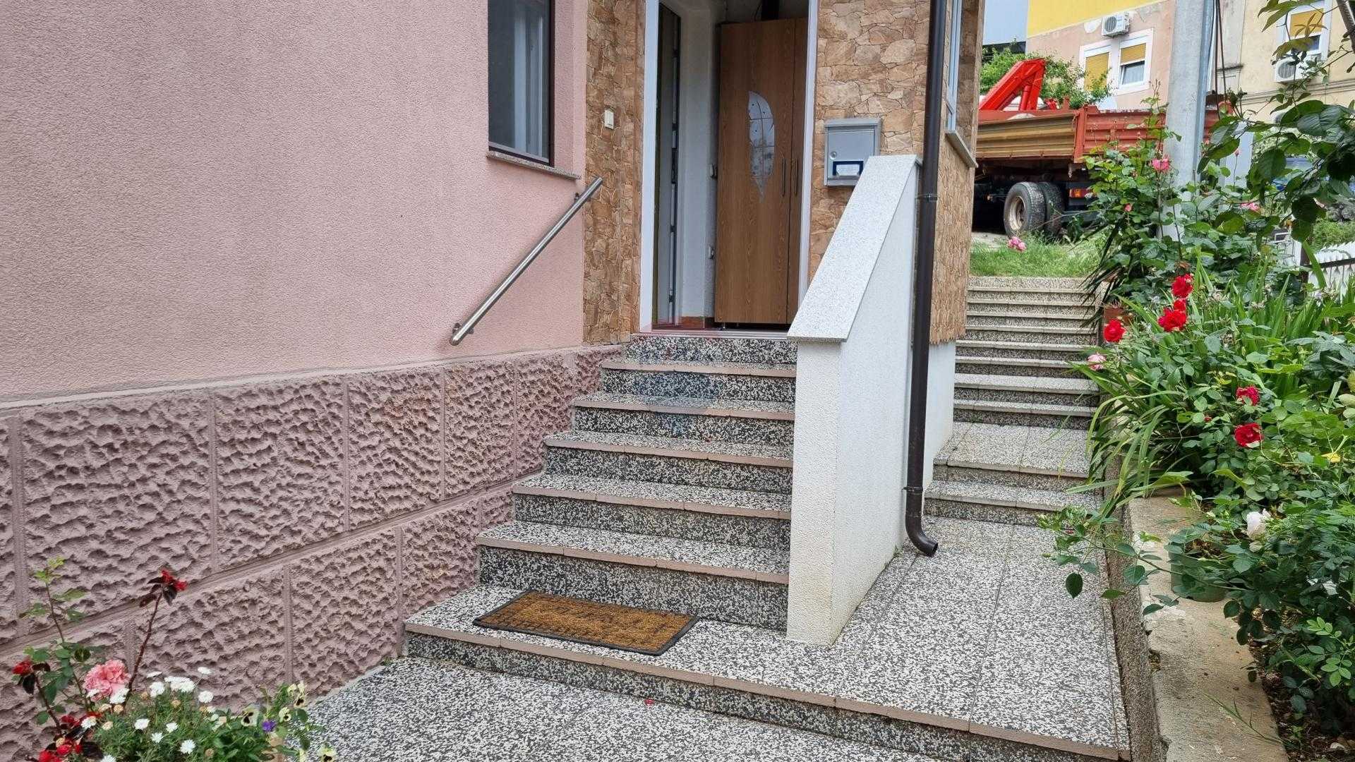 casa en hosti, Primorsko-Goranska Županija 12031451