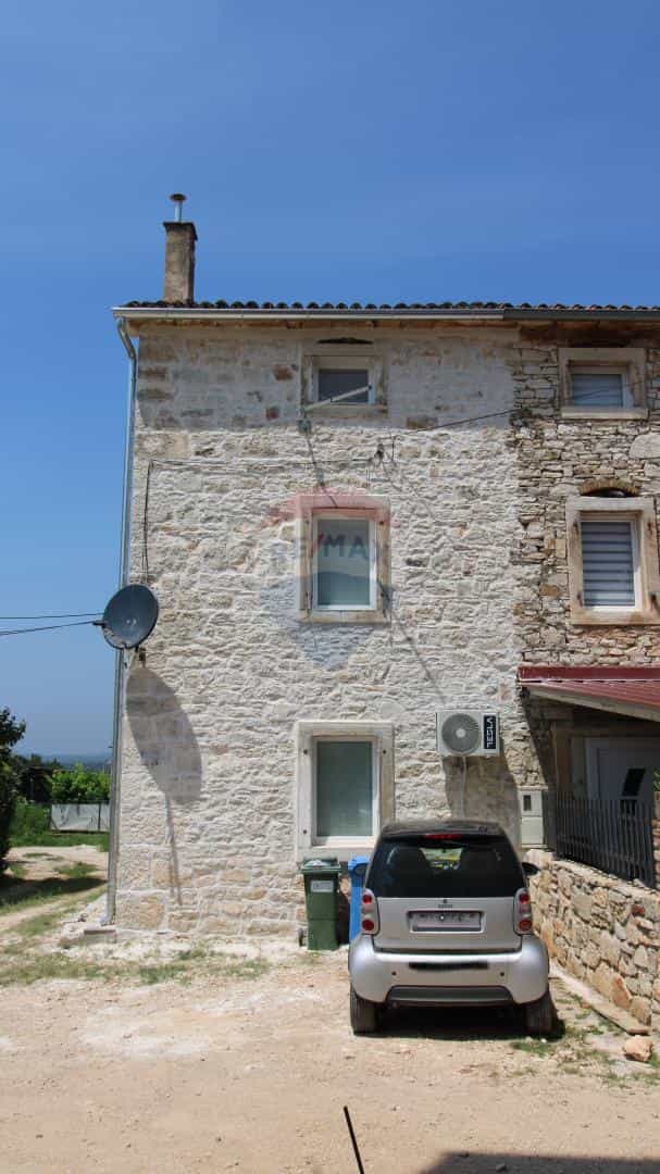 σπίτι σε Πίσσα, Istarska Zupanija 12031683