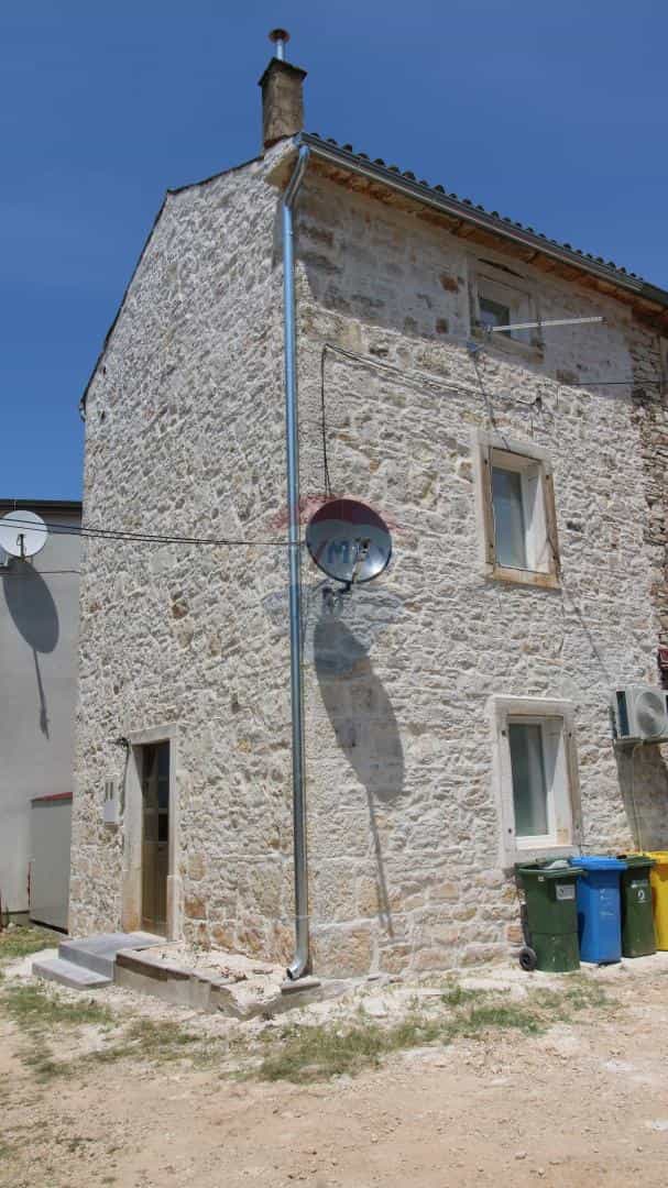 House in Tar, Istarska Zupanija 12031683