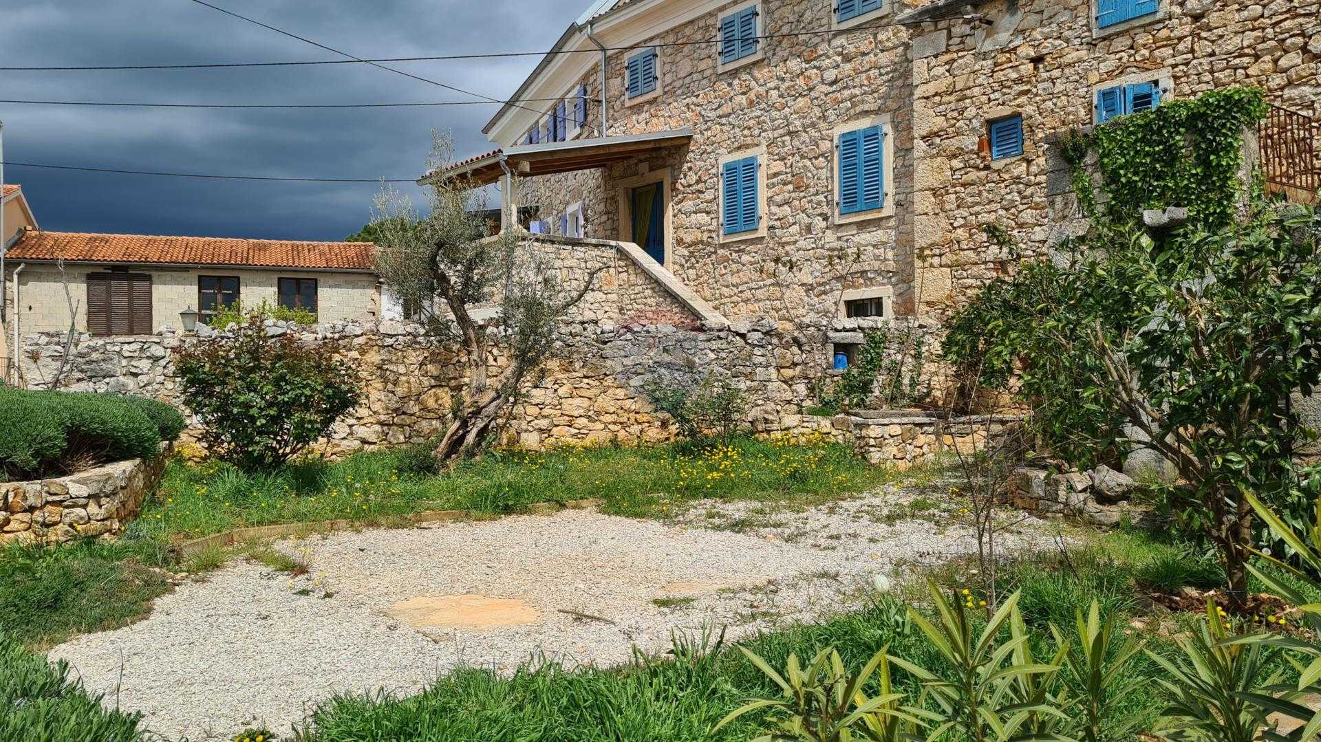 House in Višnjan, Istarska županija 12031690
