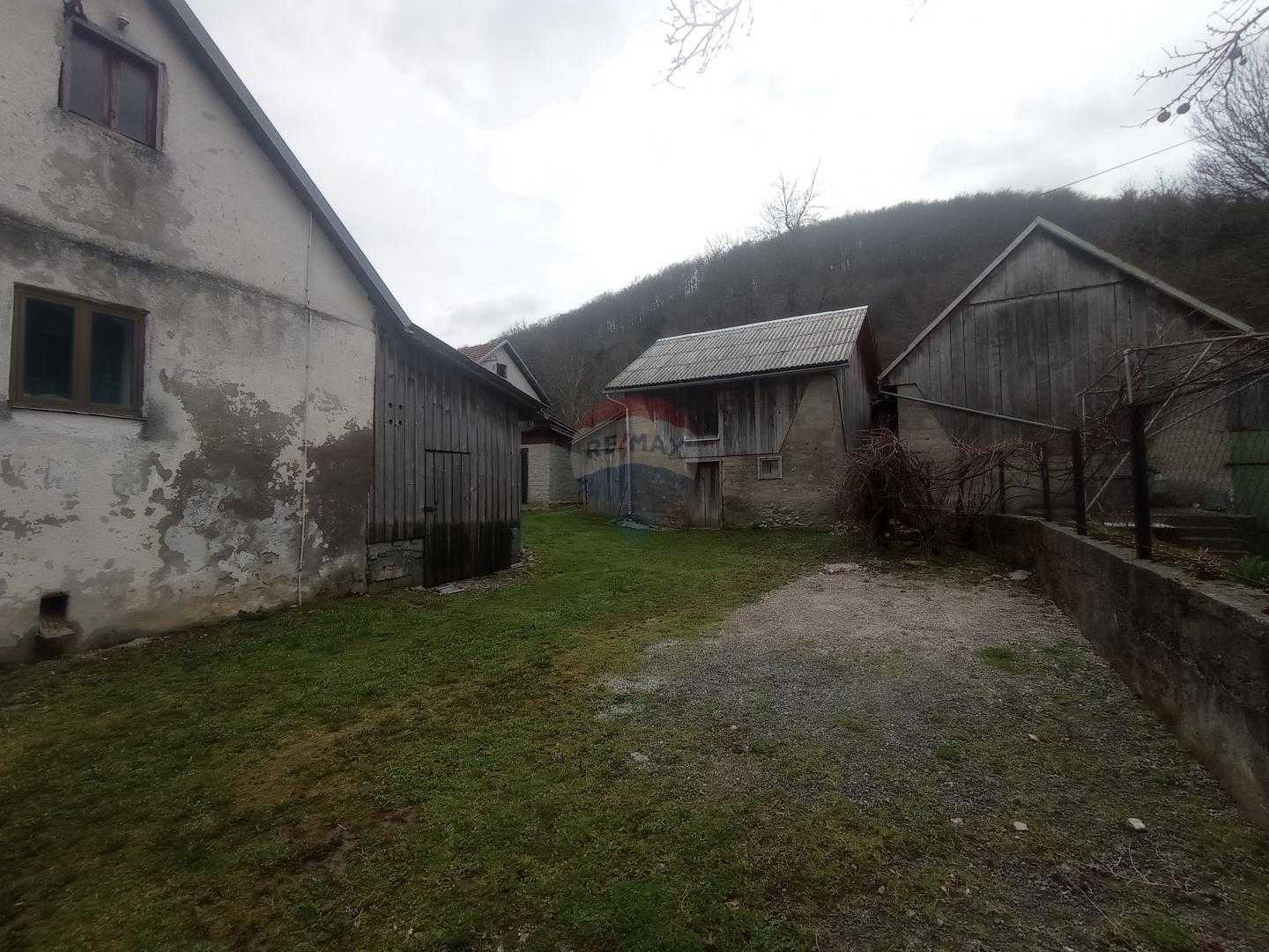 casa no Ogulin, Karlovačka županija 12031779