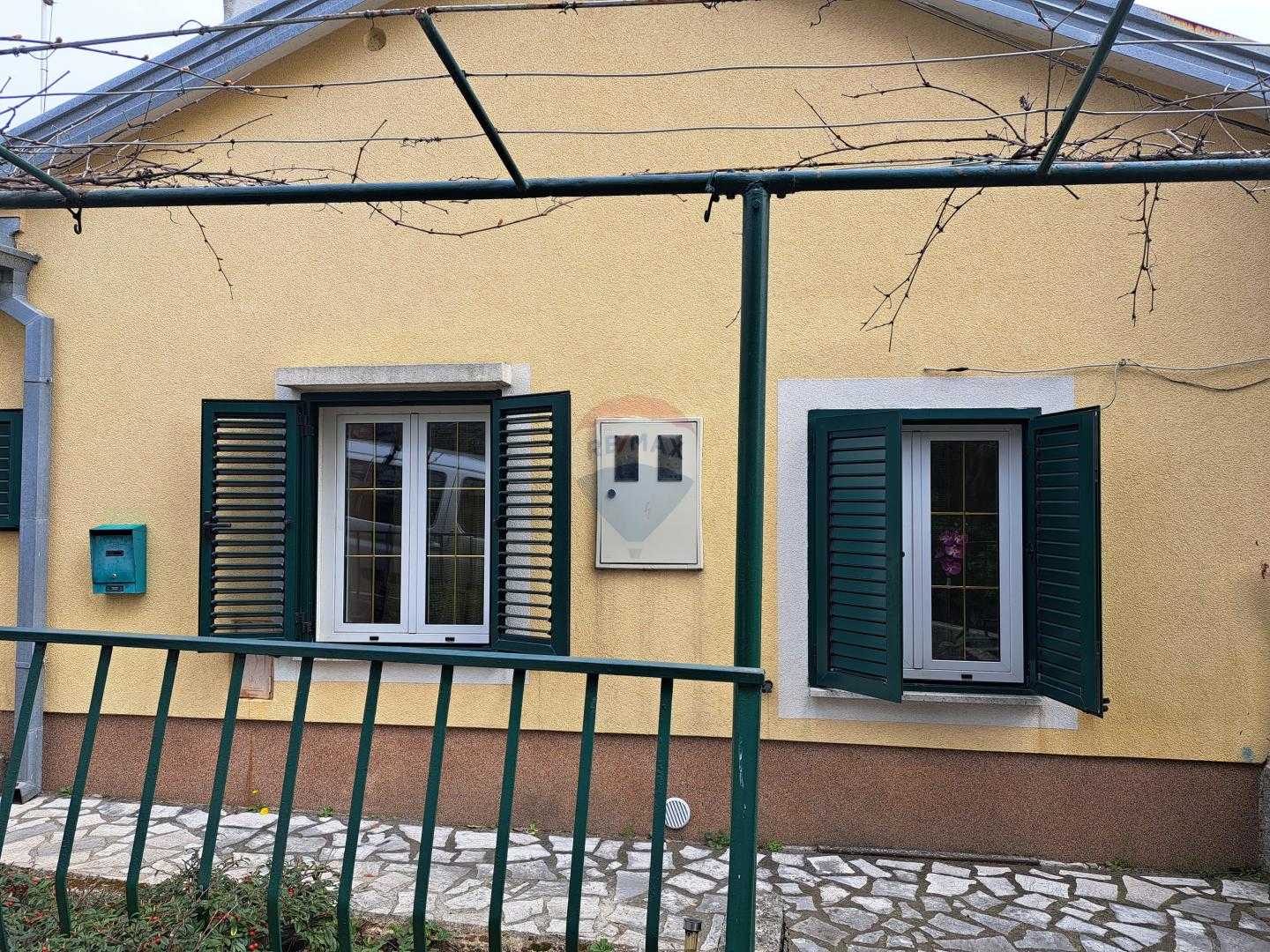 Huis in Matulji, Primorsko-Goranska Zupanija 12031787