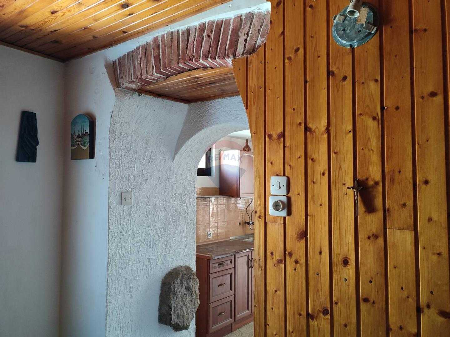 House in Draga Bašćanska, Primorsko-goranska županija 12031842