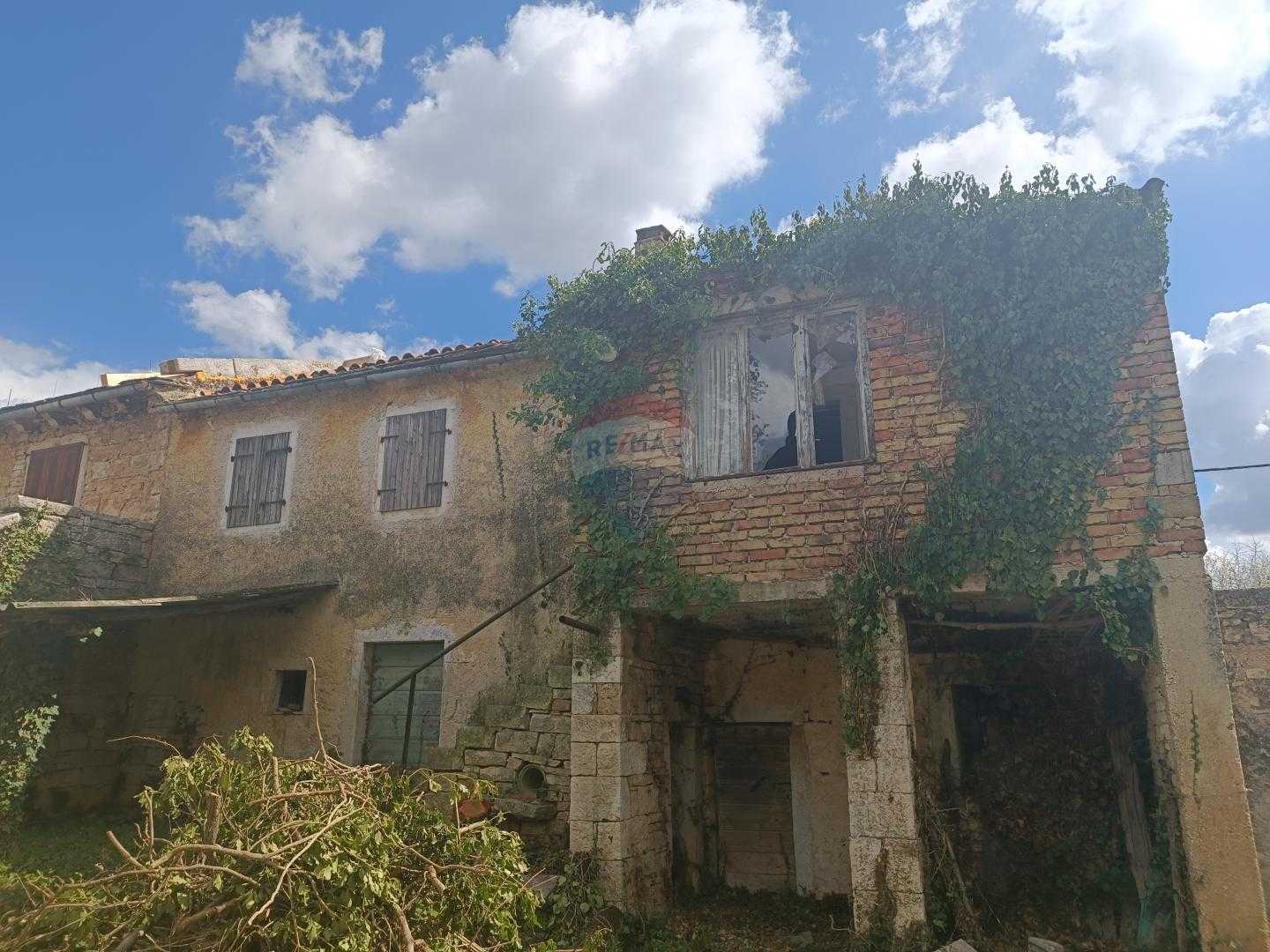 Dom w Zminj, Istarska Zupanija 12031899