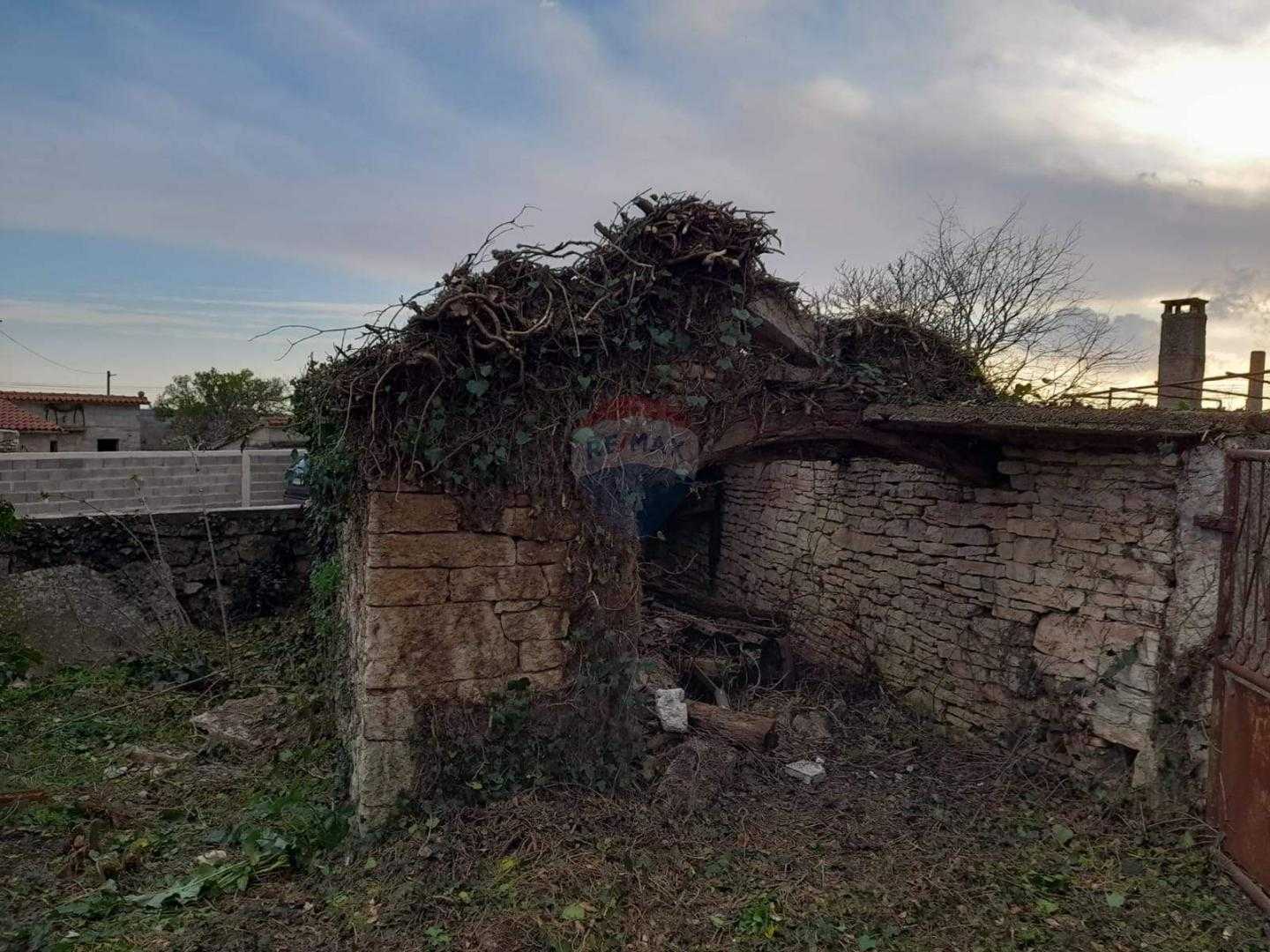 Dom w Zminj, Istarska Zupanija 12031899