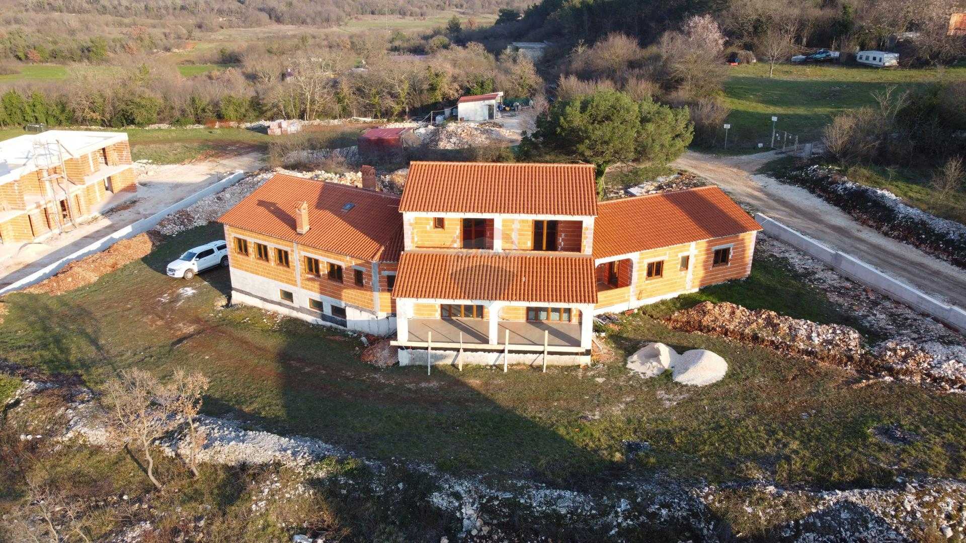 Talo sisään Rovinjsko Selo, Istarska županija 12032030
