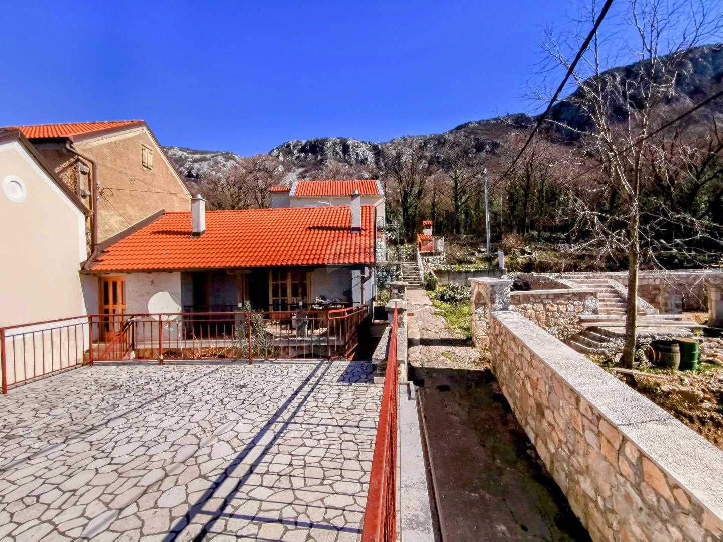 Casa nel Klanfari, Zupanija Primorsko-Goranska 12032047