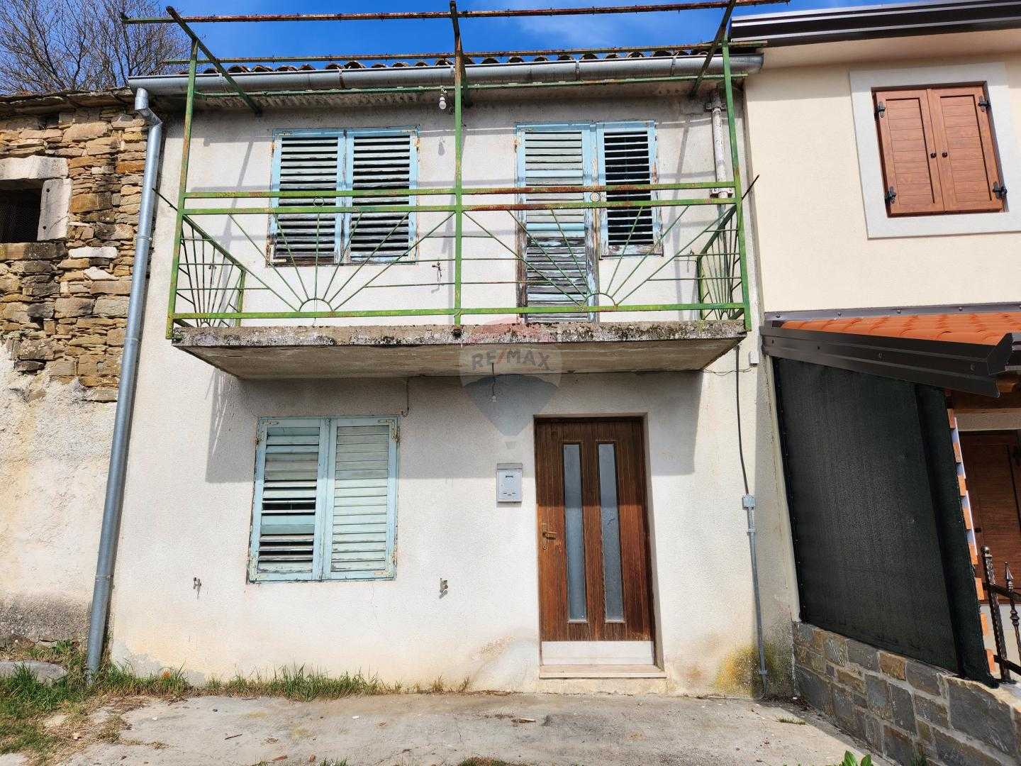 House in Buzet, Istarska Zupanija 12032057