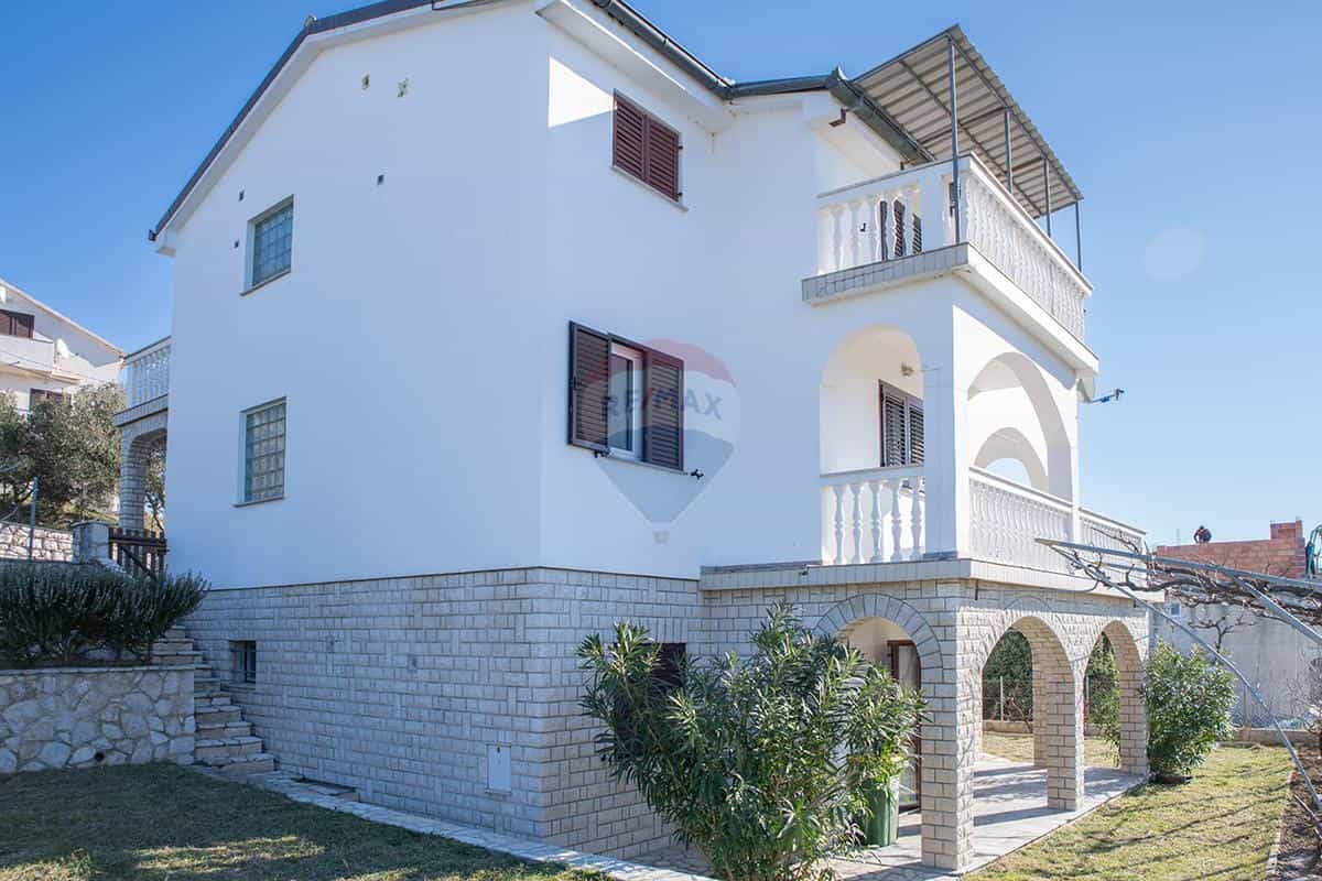 Rumah di Lopar, Primorsko-goranska županija 12032196