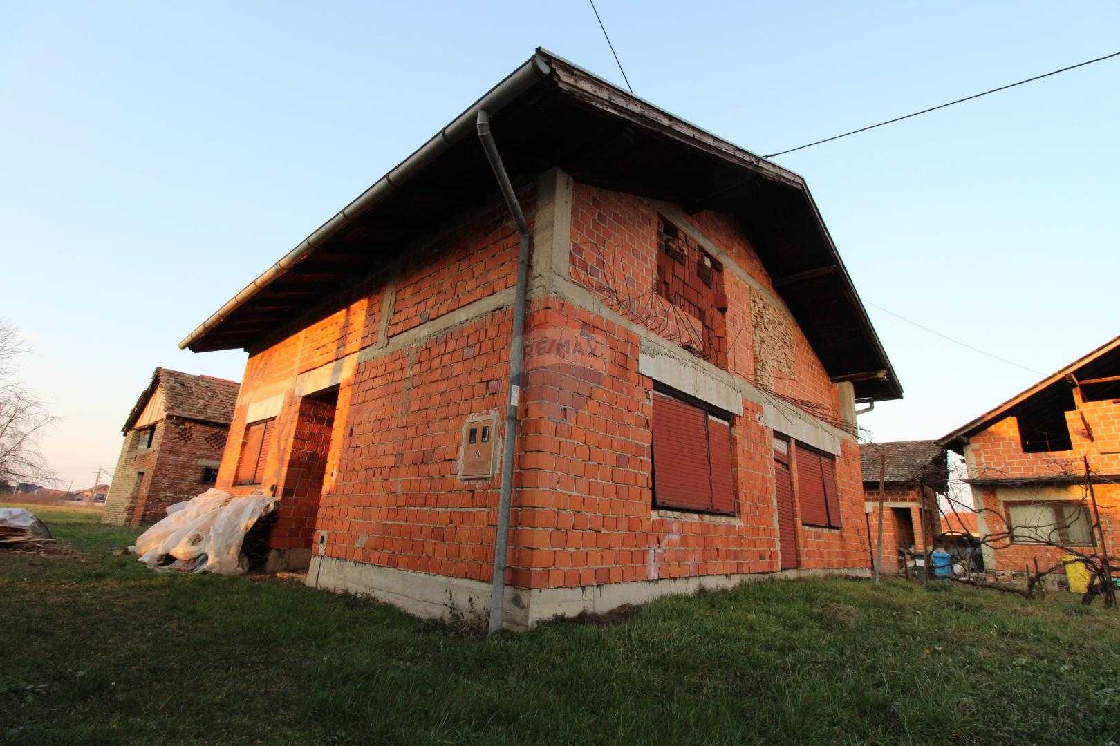 房子 在 莱克尼克, 锡萨科-莫斯拉瓦卡·祖帕尼亚 12032280