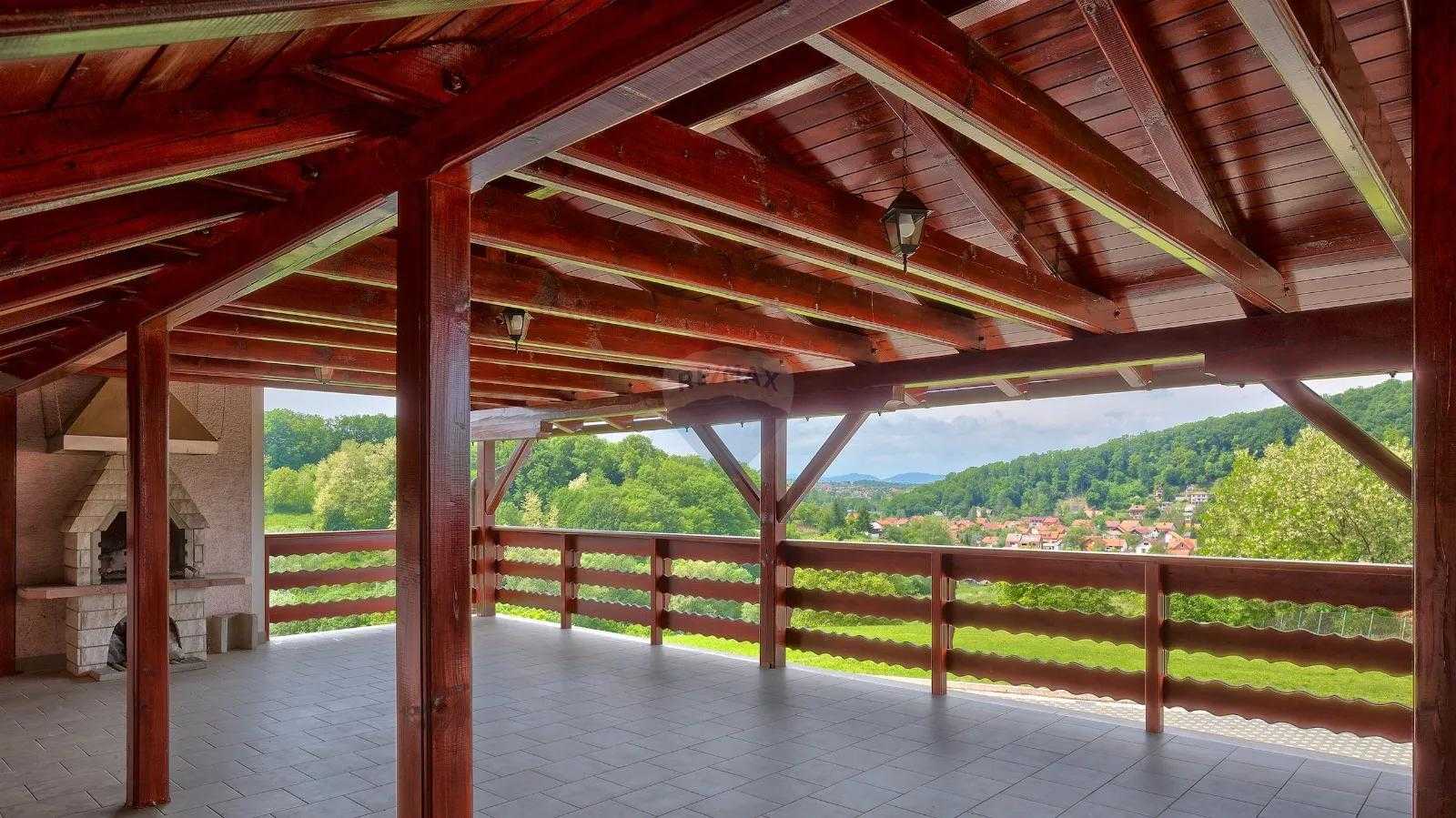 House in Stubičke Toplice, Krapinsko-zagorska županija 12032306