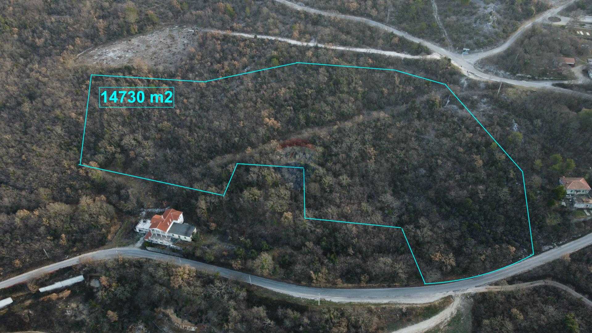 土地 在 Rasa, Istarska Zupanija 12032329