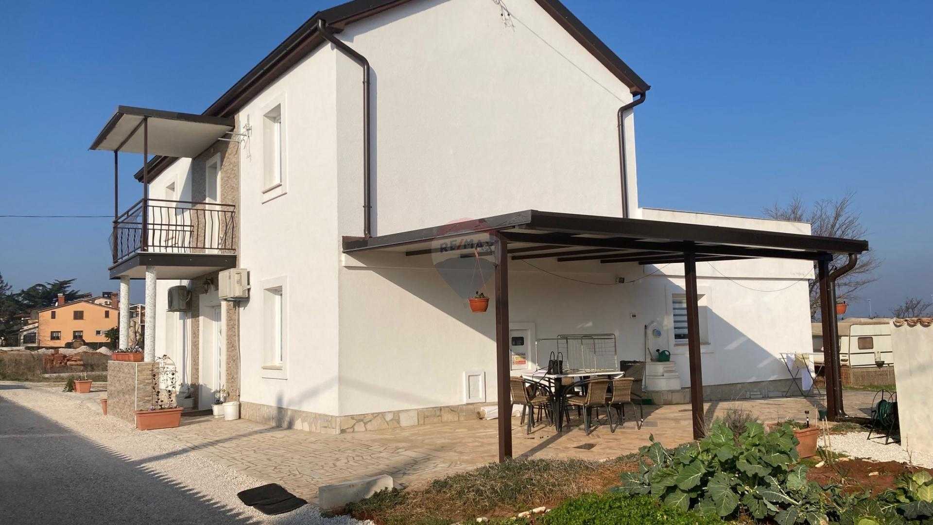 σπίτι σε Cepljani, Istarska Zupanija 12032431