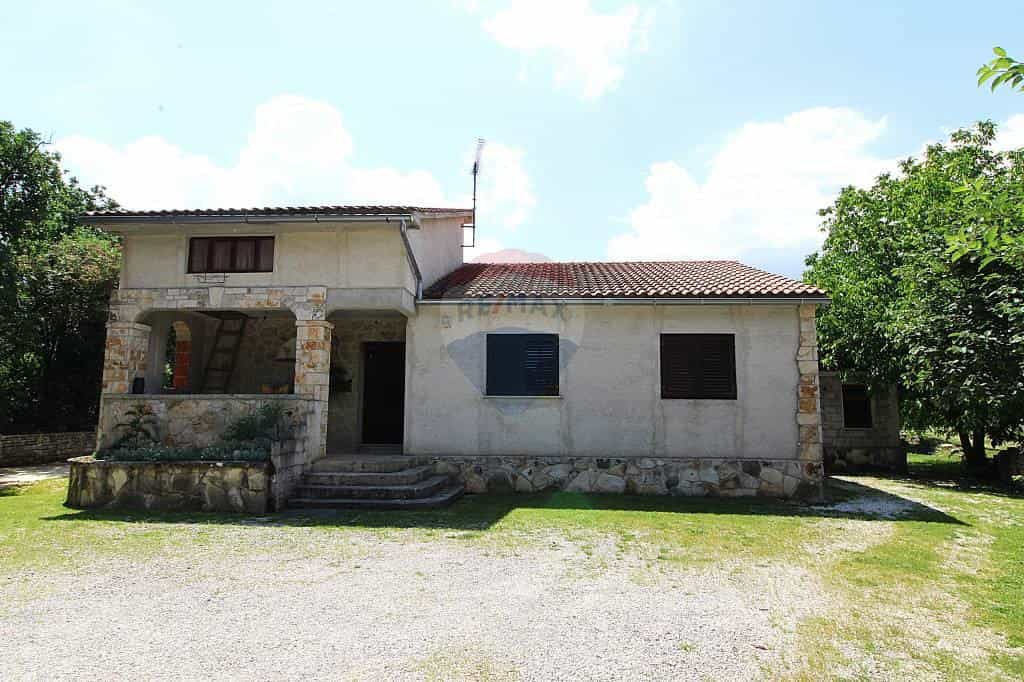 σπίτι σε Κανφανάρ, Istarska Zupanija 12032437