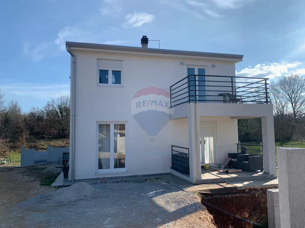 rumah dalam Bonaci, Istarska županija 12032493