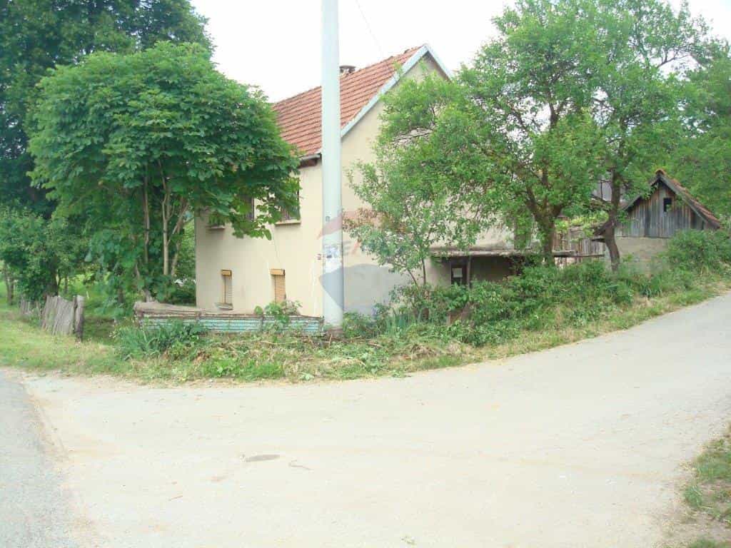 房子 在 布林耶, 利克-塞尼斯卡·祖帕尼婭 12032608