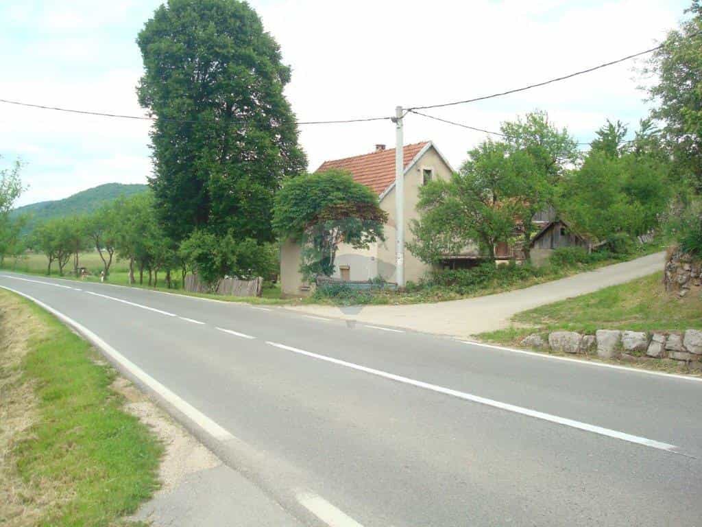 집 에 브린예, Licko-Senjska Zupanija 12032608