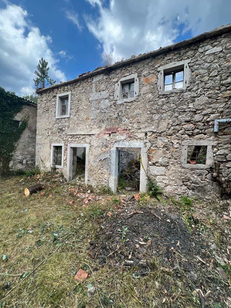House in Lanisce, Istarska Zupanija 12032691