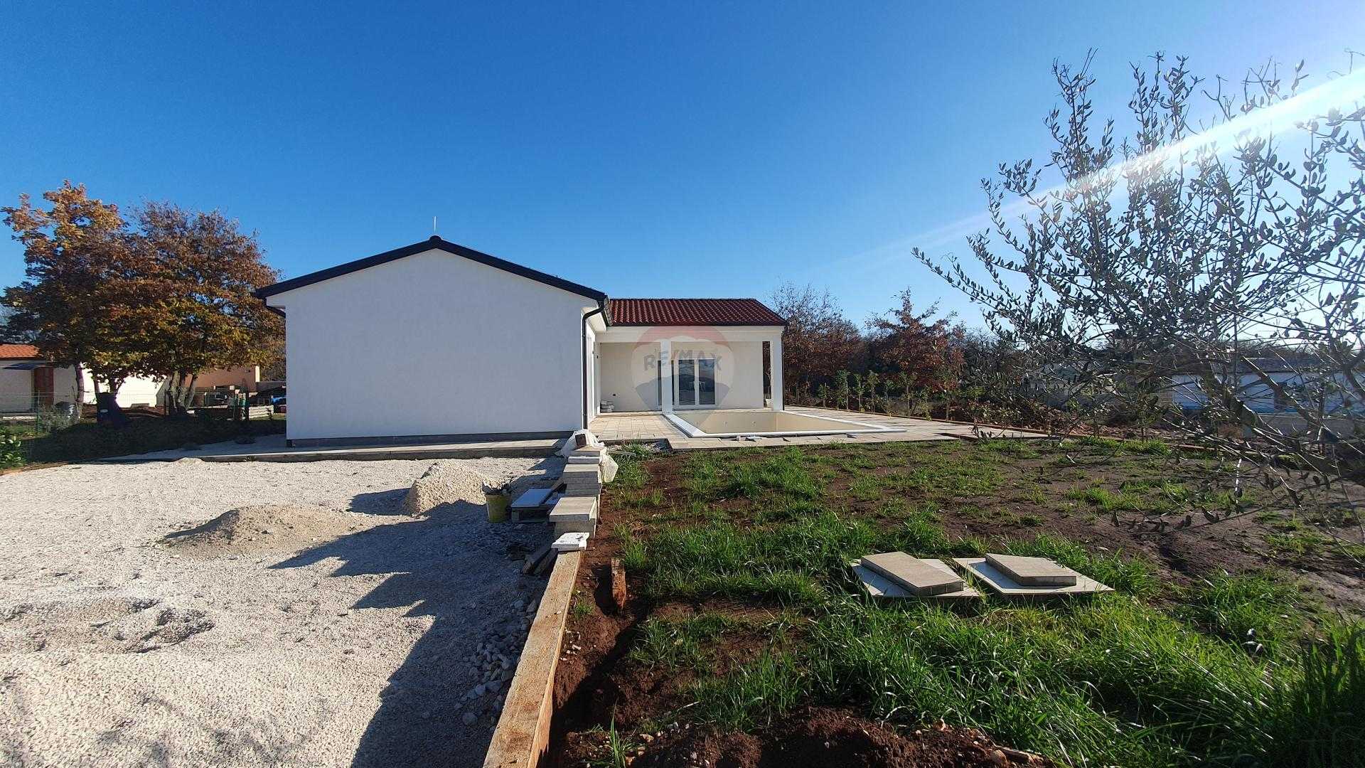 casa en Juršići, Istarska županija 12032743